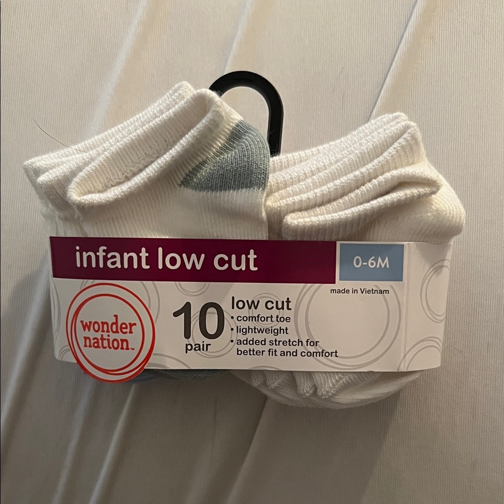 wonder nation Infant Low Cut Socks - White with Light Gray Heel Accent - 10 Pack